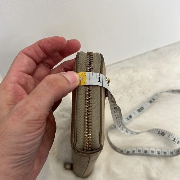 FOSSIL gold sparkle wallet zipper close coin section - Picture 15 of 15